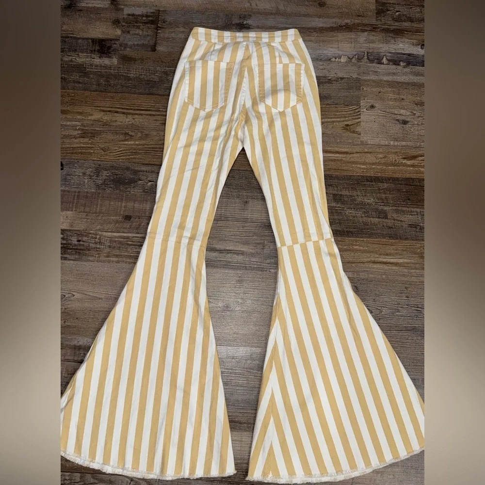 Peach Love California Striped Stretch Denim Bell Bottom Flare Pants XS Boho